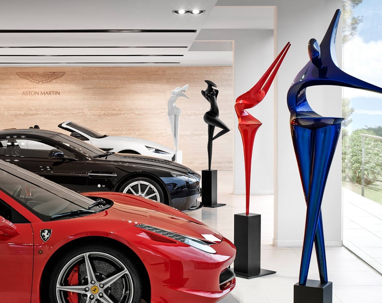 thumbnail_expo-aston-martin-Lamborghini-marion